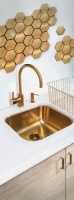 картинка Кухонная мойка Omoikiri Omi 44-U/I-LG нерж. сталь/светлое золото от магазина SEFI